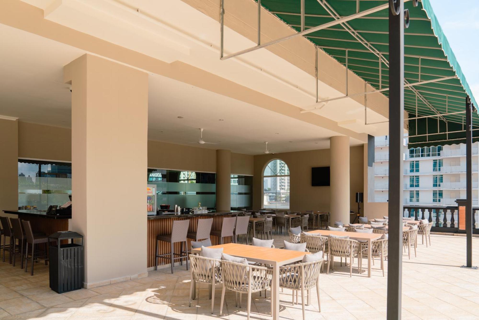Waymore Hotel Spa & Casino Panama City Exterior photo